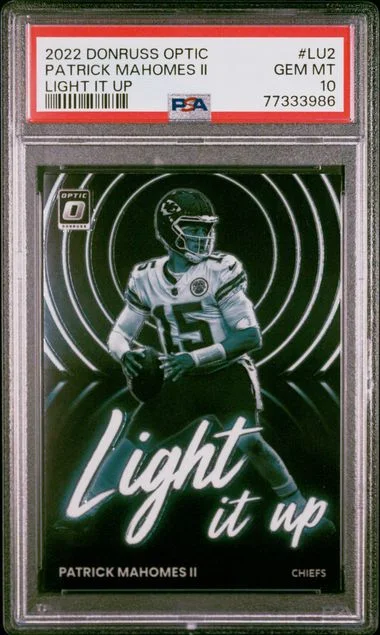 2022 Panini Donruss Optic Patrick Mahomes II Light It Up #LU2 card image