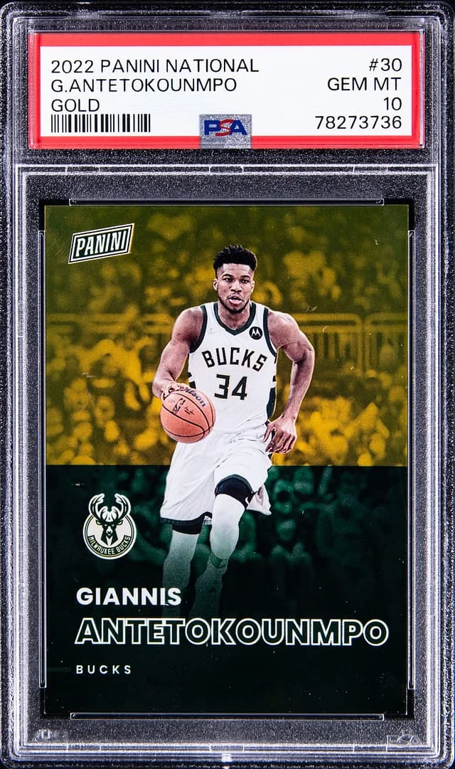 2022 Panini Giannis Antetokounmpo National Convention Gold #30 card image