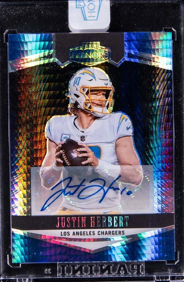 2022 Panini Justin Herbert Honors Blue Hyper Prizm #15 card image