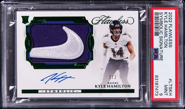 2022 Panini Kyle Hamilton Flawess Symbolic Signatures Emerald #LTS-KH card image
