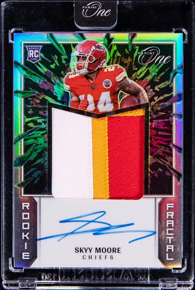 2022 Panini Skyy Moore One Fractal #395 card image