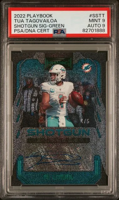 2022 Panini Tua Tagovailoa Playbook Shotgun Signatures Green #SS-TT card image