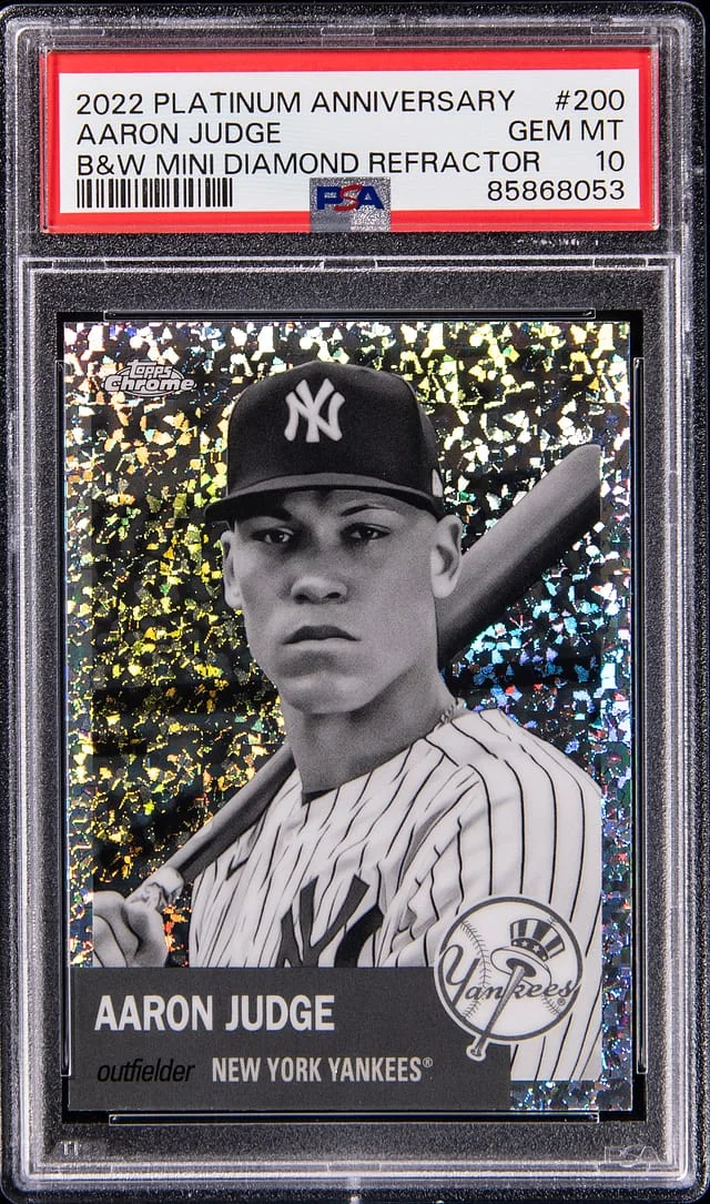 2022 Topps Aaron Judge Platinum Anniversary Black & White Mini Diamond Refractor #200 card image