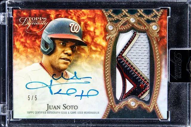 2022 Topps Dynasty Juan Soto Autograph Patch #DAP-JSO1 card image