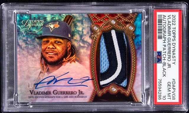 2022 Topps Dynasty Vladimir Guerrero Jr. Autograph Patch Black #DAPVG8 card image