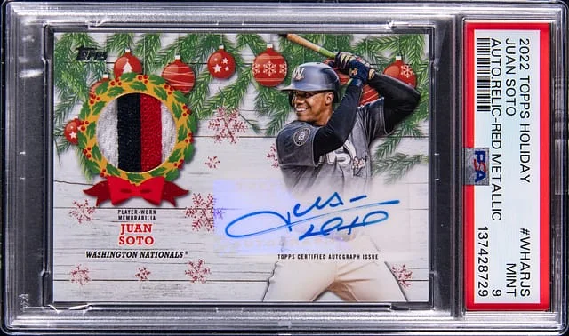 2022 Topps Juan Soto Holiday Autograph Relic Red Metallic #WHAR-JS card image