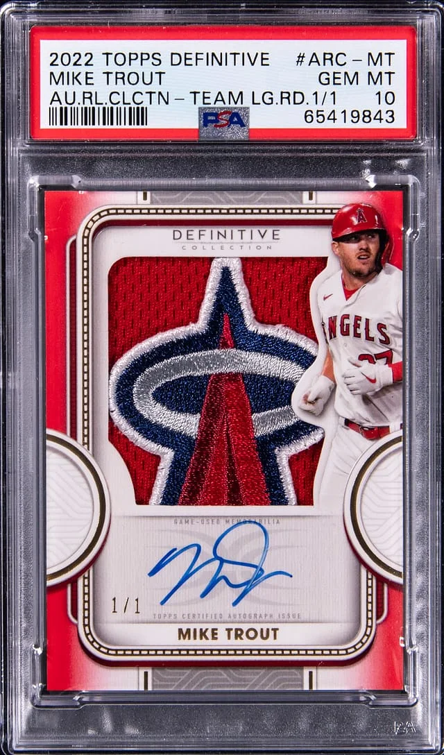 2022 Topps Mike Trout Definitive Collection Autograph Relic Collection Team Logo Red #ARC-MT card image