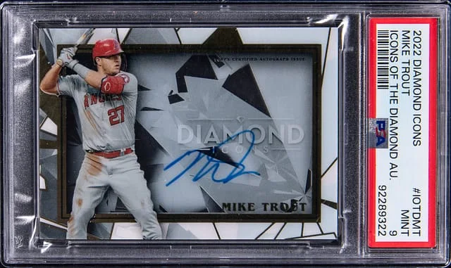 2022 Topps Mike Trout Diamond Icons of the Diamond Autographs Black #IOTD-MT card image