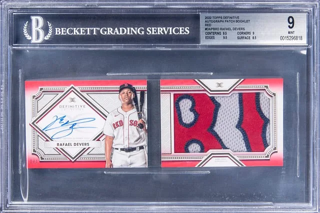 2022 Topps Rafael Devers Definitive Autograph Patch Booklet Red #DAPB-RD card image