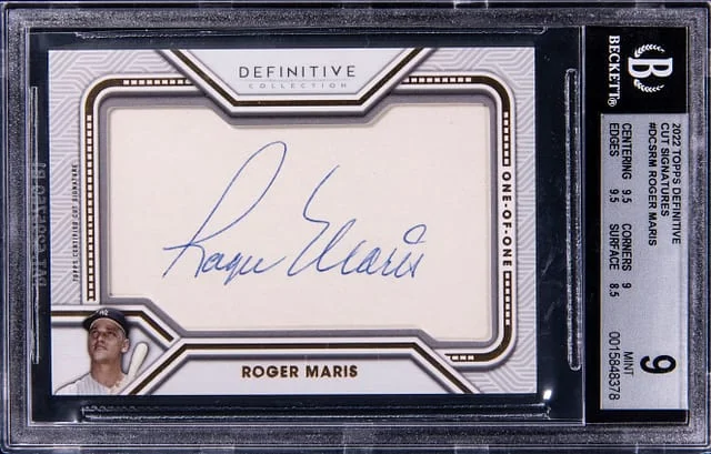 2022 Topps Roger Maris Definitive Cut Signatures #DCS-RM card image
