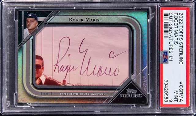 2022 Topps Sterling Roger Maris Cut Signatures #CS-RMA card image