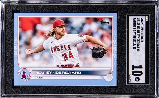2022 Topps Update Noah Syndegaard Father's Day Blue #US128 card image