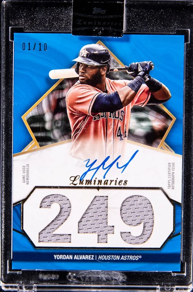 2022 Topps Yordan Alvarez Luminaries Hit Kings Autographed Relics #HKAR-YA card image
