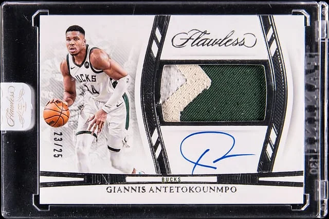 2023-24 Panini Flawless Giannis Antetokuonmpo Horizontal Patch Auto #HPA-GAM card image