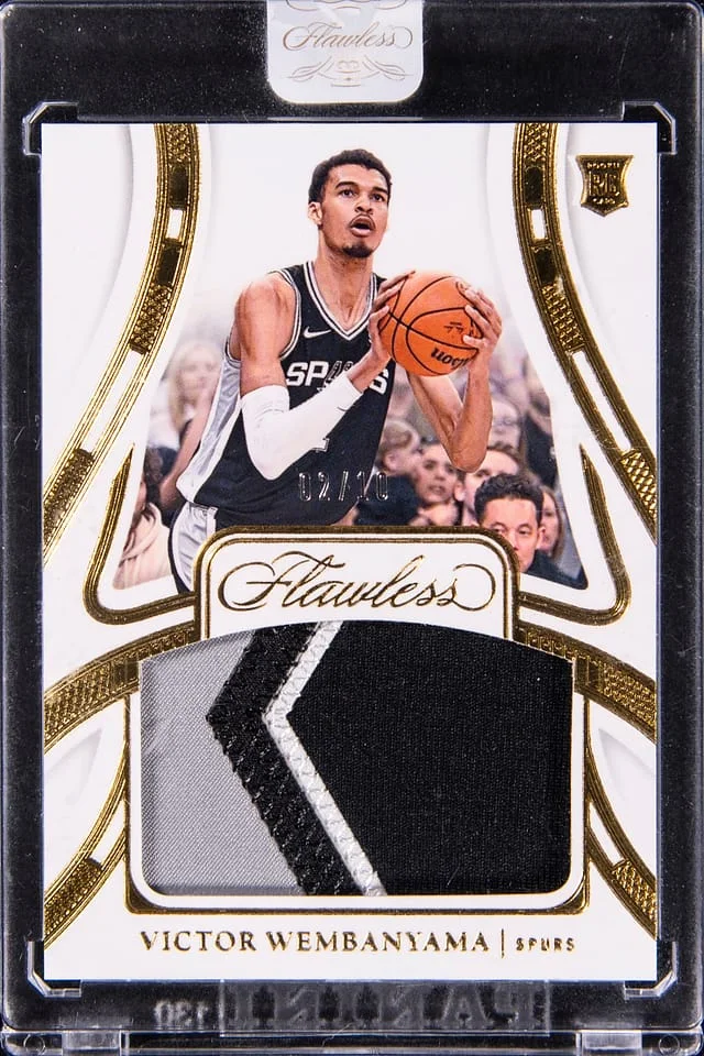 2023-24 Panini Flawless Victor Wembyanama Patch - Panini Encased Patch Gold #PAT-WEM card image