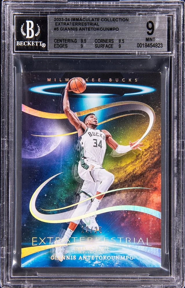 2023-24 Panini Immaculate Collection Giannis Antetokounmpo Extraterrestrial #5 card image