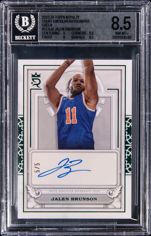 2023-24 Topps Jalen Brunson Royalty Court Circular Autographs Green #CCA-JB card image