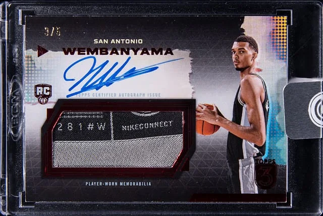 2023-24 Topps Victor Wembanyama 3 Relics Autograph Red #RRA-VW card image