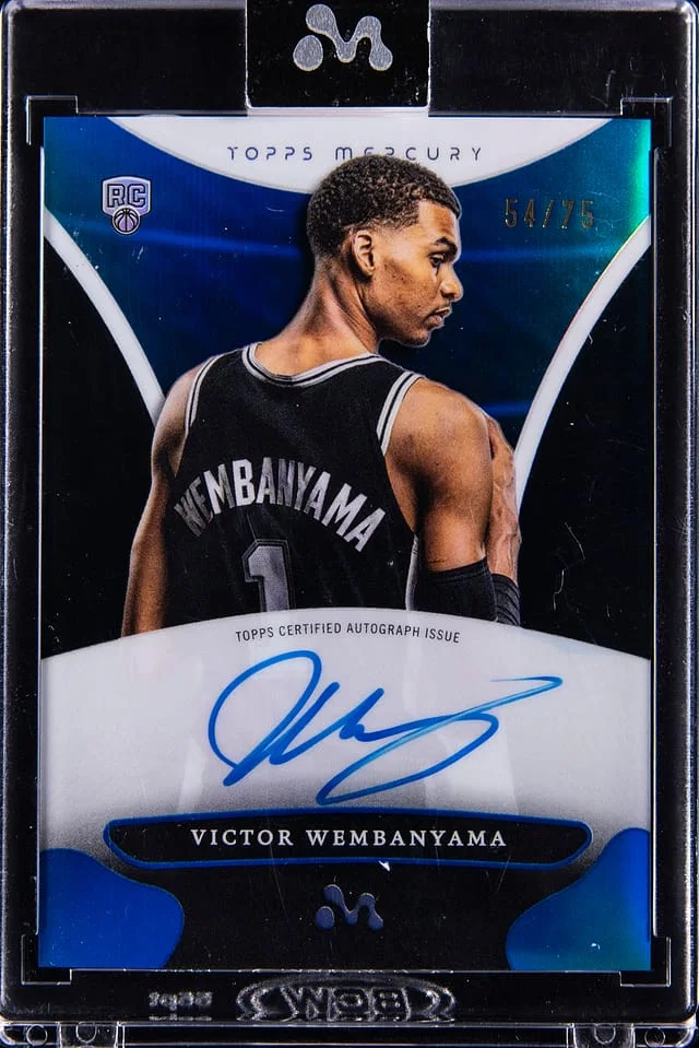 2023-24 Topps Victor Wembanyama Mercury Autographs Gold Refractor #WA-10 card image