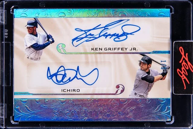 2023 Leaf Ken Griffey Jr./Ichiro Superlative Signatures #S2-8 card image
