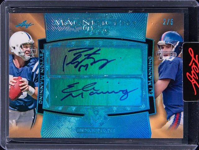 2023 Leaf Peyton Manning/Eli Manning Magnificence Magnificent Duos Autograph Platinum #MD-17 card image