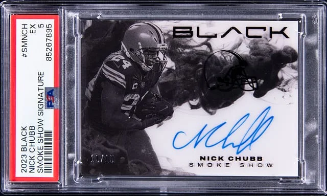 2023 Panini Black Nick Chubb Smoke Show Signatures #SM-NCH card image
