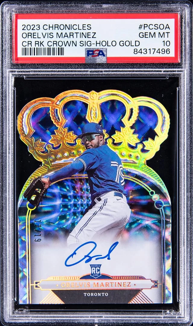 2023 Panini Chronicles Orelvis Martinez Crown Royale Crown Signature Holo Gold #PCS-OA card image