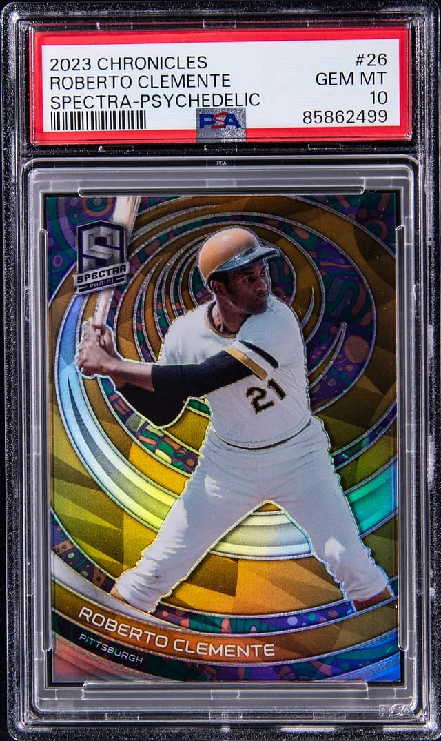 2023 Panini Chronicles Roberto Clemente Spectra Psychedelic #26 card image