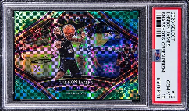 2023 Panini Select LeBron James Snapshots Green Prizm #12 card image