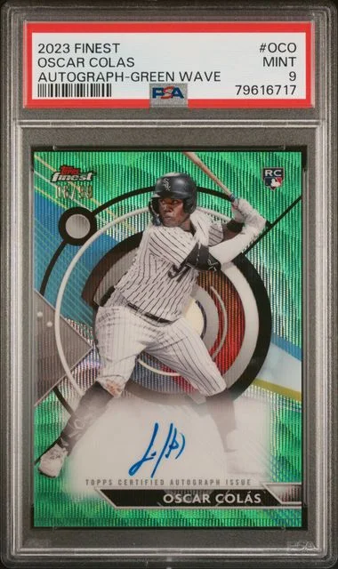 2023 Topps Finest Finest Autographs Green Wave Oco Oscar Colas #no-number card image
