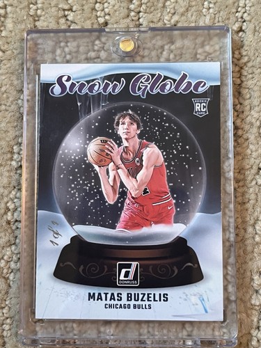 2024-25 Donruss Matas Buzelis Snow Globe #31 card image