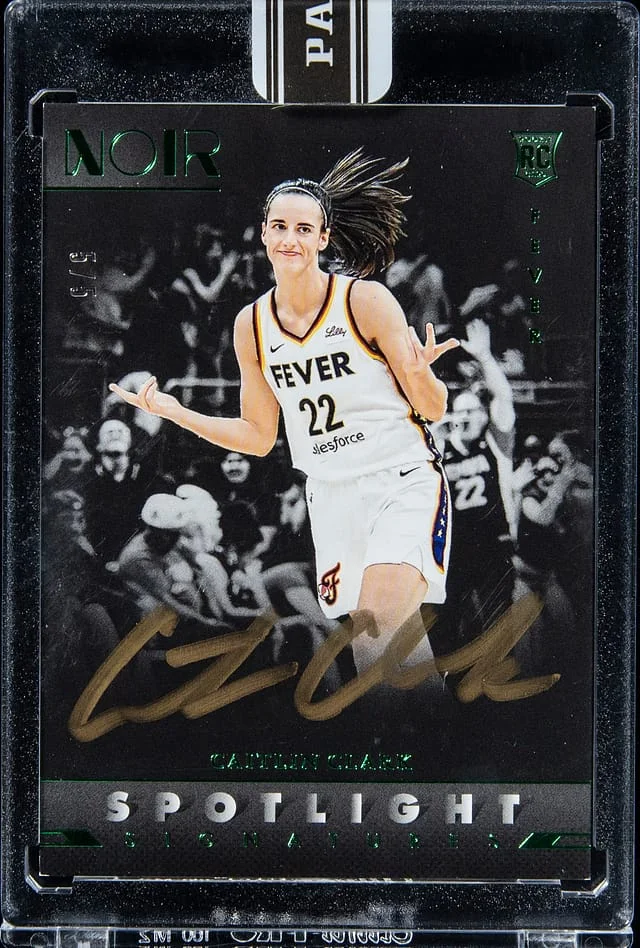 2024-25 Panini Caitlin Clark Instant Royalty WNBA Spotlight Signatures Vertical Green #SSV-CC card image