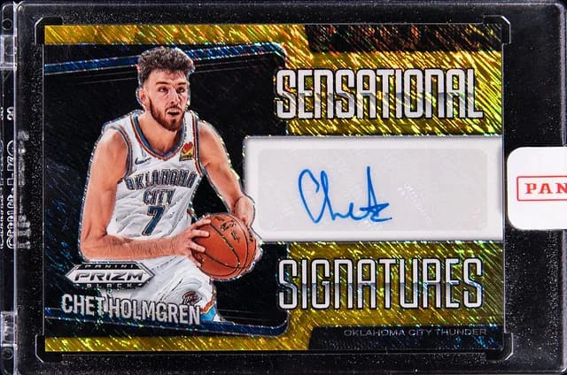 2024-25 Panini Prizm Chet Holmgren Black Sensational Signatures Gold Shimmer Prizm FOTL #SS-HOL card image