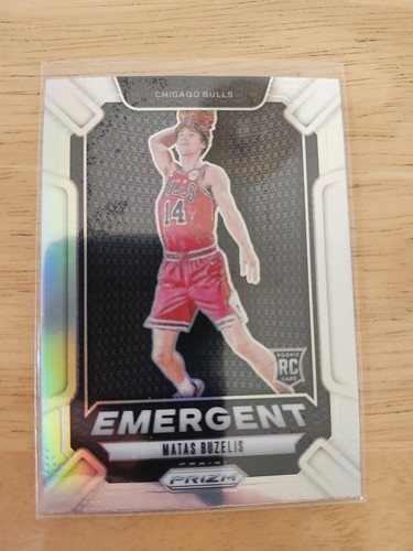 2024-25 Panini Prizm Matas Buzelis Emergent #7 card image