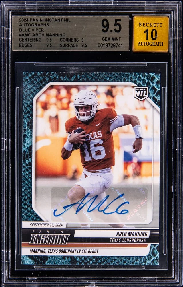 2024 Panini Arch Manning Instant NIL Autographs Blue Viper #AMC card image