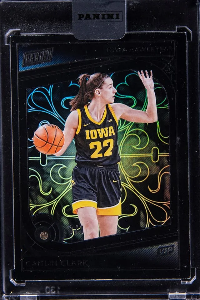 2024 Panini Caitlin Clark Diamond Relic - Panini Encased National VIP Diamond #CC card image
