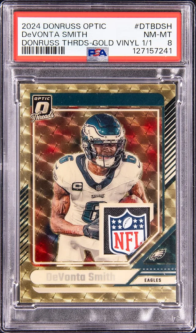 2024 Panini Donruss Optic DeVonta Smith Threads Gold Vinyl #DTB-DSH card image