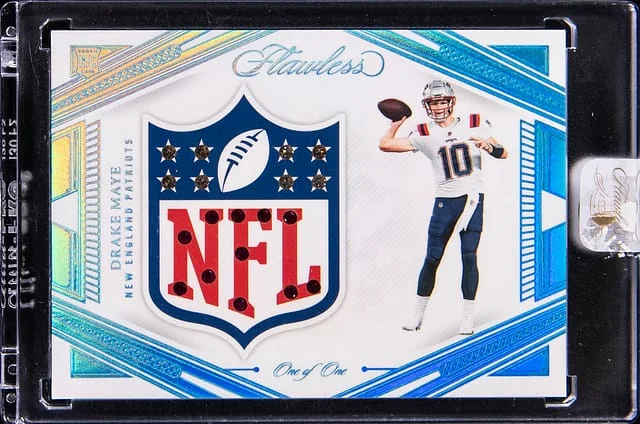 2024 Panini Flawless Drake Maye Gem Relic - Panini Encased NFL Shield Gems #4 card image