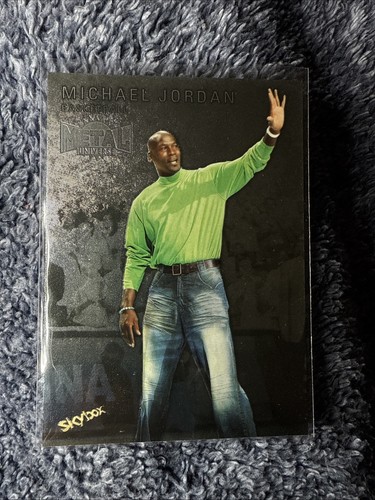 2024 SkyBox Metal Universe Champions Michael Jordan 1999-00 Retro #RMU-1 card image