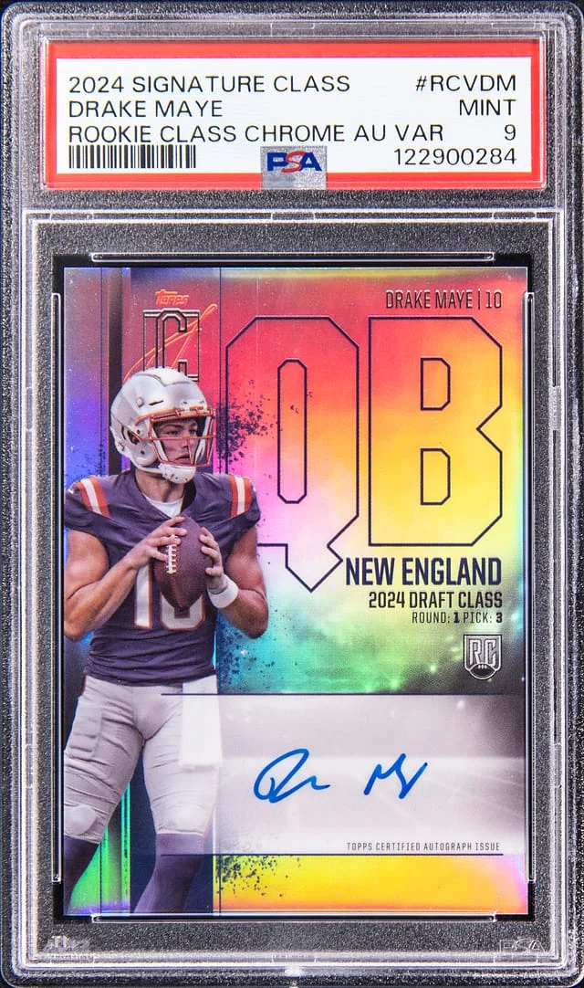 2024 Topps Drake Maye Signature Class Class Chrome Autograph Variation #RCV-DM card image