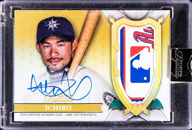 2024 Topps Dynasty Ichiro Autographed Patch Gold #DAP-I1 card image