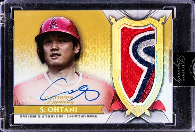 2024 Topps Dynasty Shohei Ohtani Autographed Patch Gold #DAP-SO9 card image