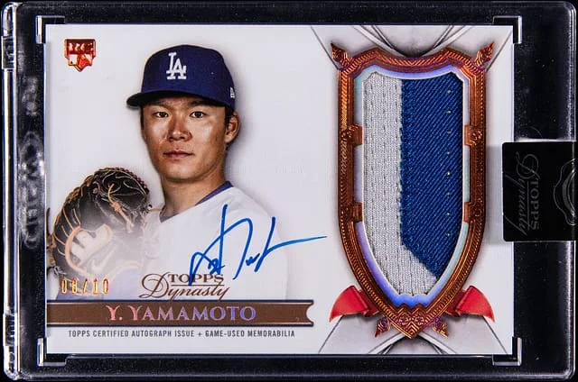 2024 Topps Dynasty Yoshinobu Yamamoto Autographed Patch #DAP-YY3 card image
