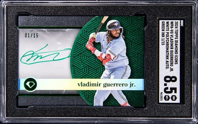 2024 Topps Vladimir Guerrero Jr. Diamond Icons White Polychromatink Autograph Green Ink #WPA-VG card image