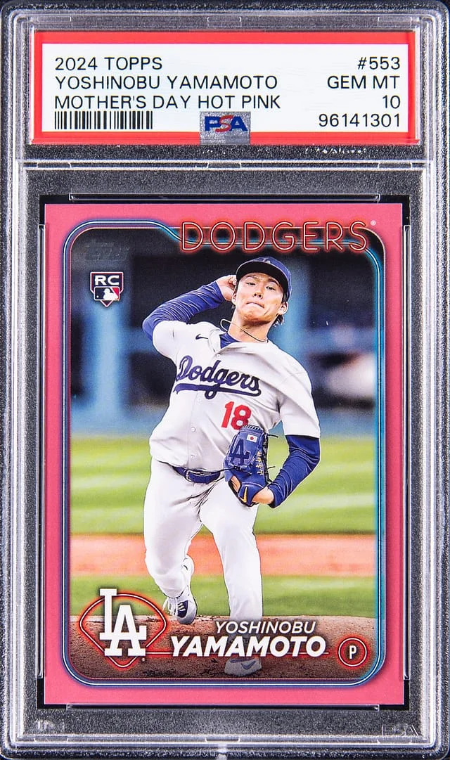 2024 Topps Yoshinobu Yamamoto Mother's Day Hot Pink #553 card image