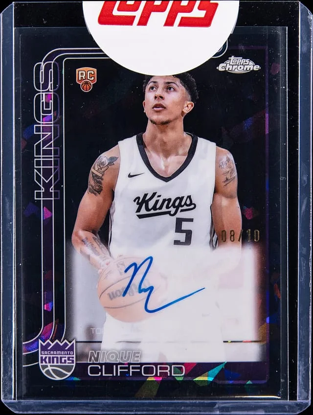 2025-26 Topps Chrome Nique Clifford Autographs Black Refractor #TCAR-NC card image