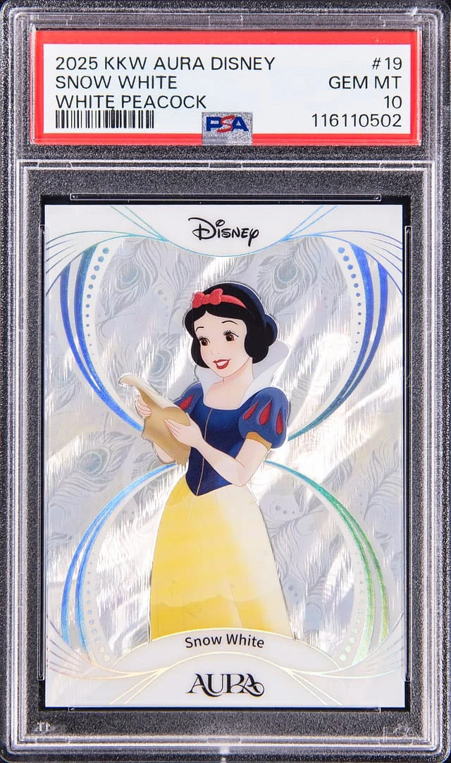 2025 Kakawow Aura Disney White Peacock Snow #19 card image