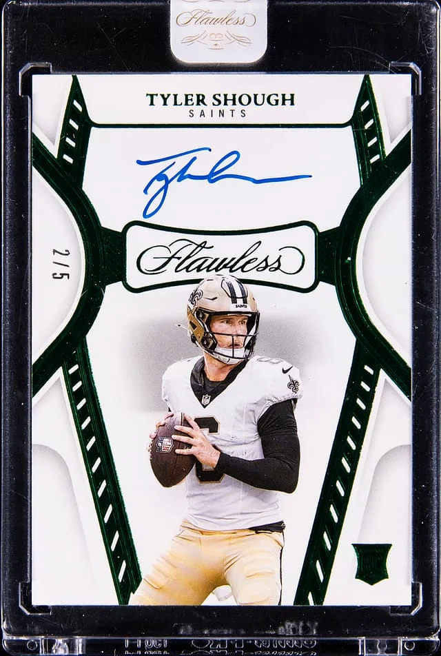 2025 Panini Flawless Tyler Shough Debut Signatures Emerald #RDS-TSH card image