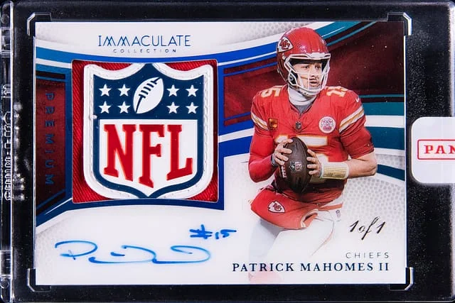 2025 Panini Immaculate Collection Patrick Mahomes II Premium Patch Autographs NFL Shield #PPA-PMS card image