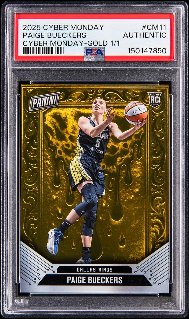 2025 Panini Paige Bueckers Cyber Monday Gold #CM11 card image